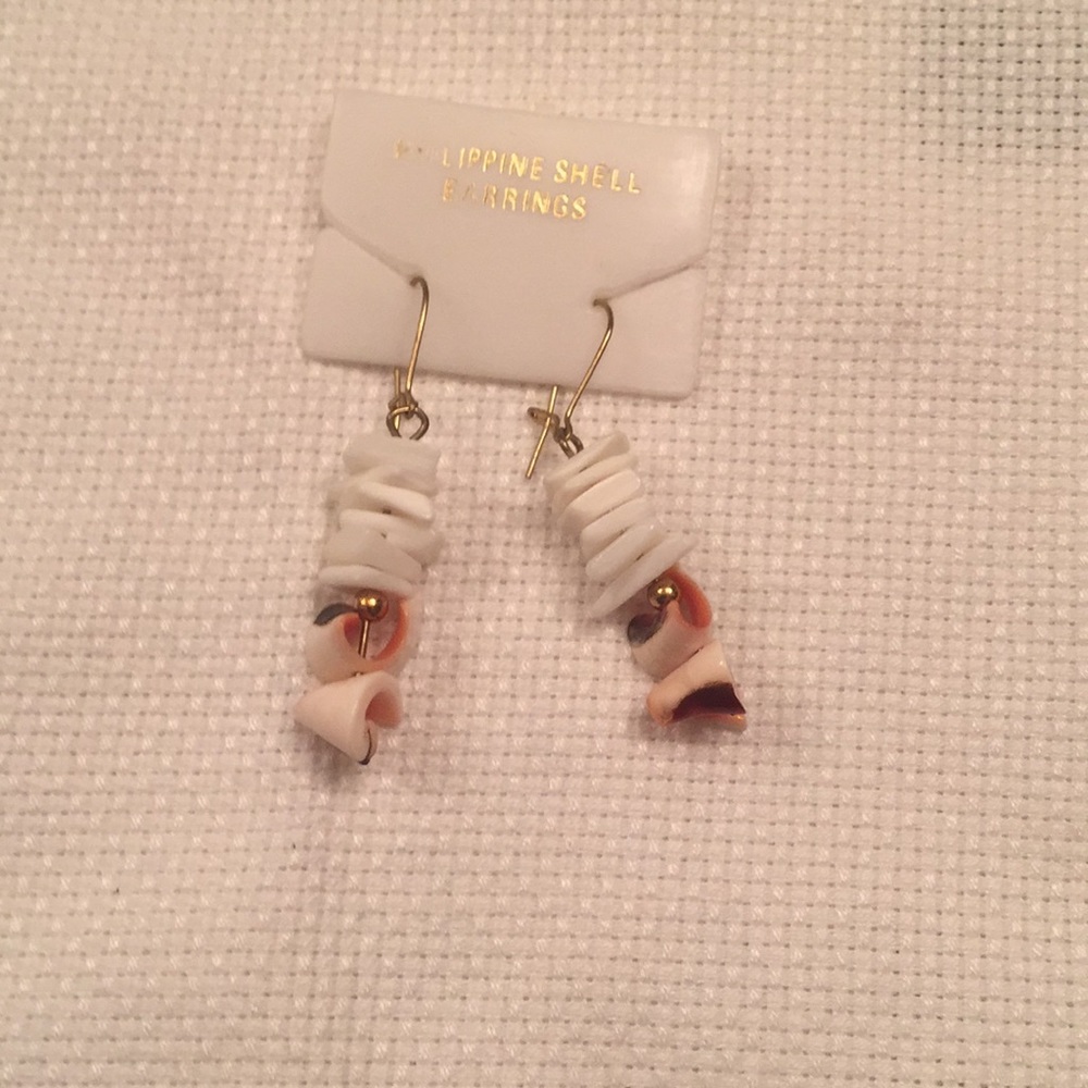 Shell earrings